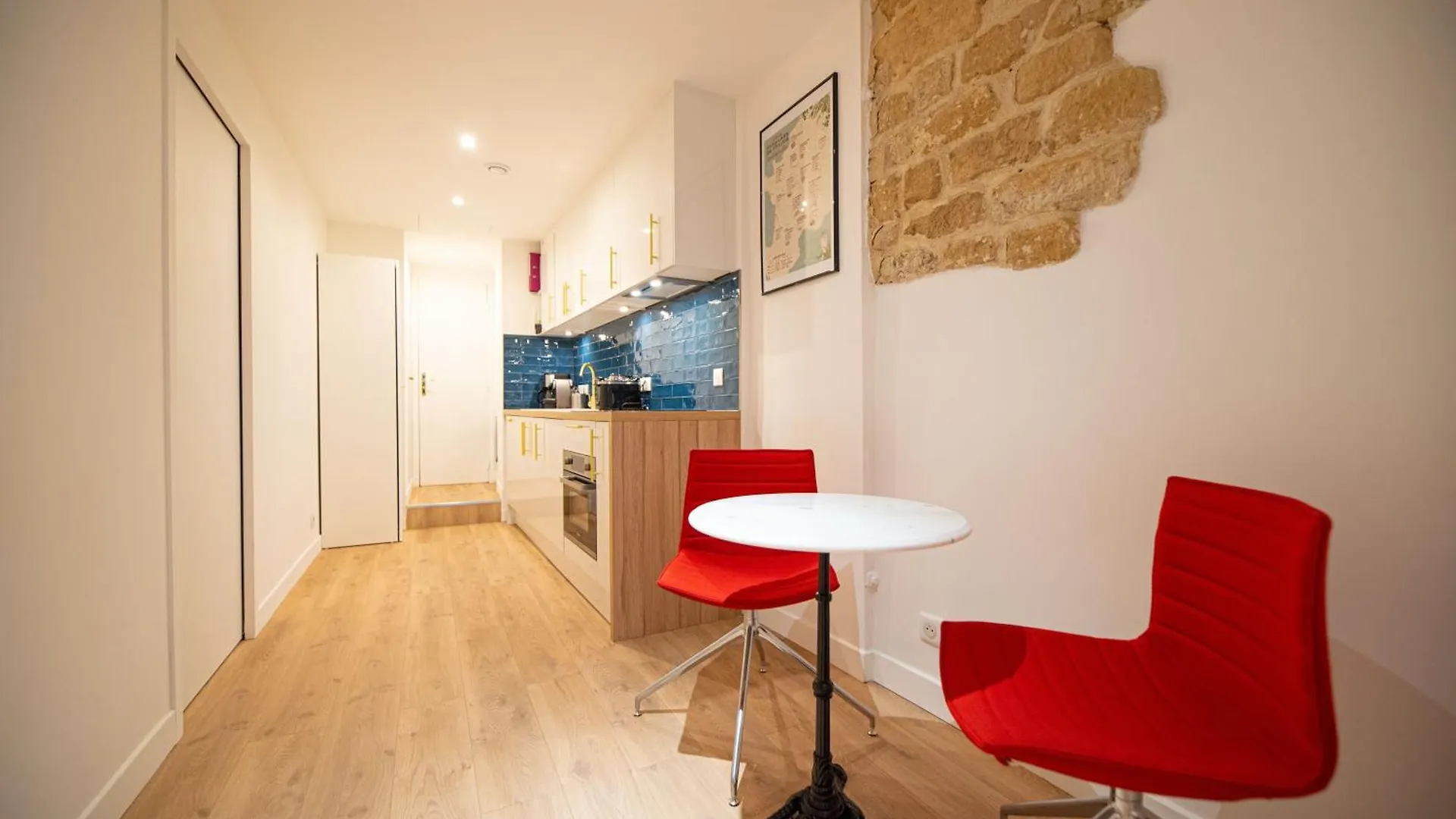 Beautiful Apartment In Saint Germain باريس فرنسا